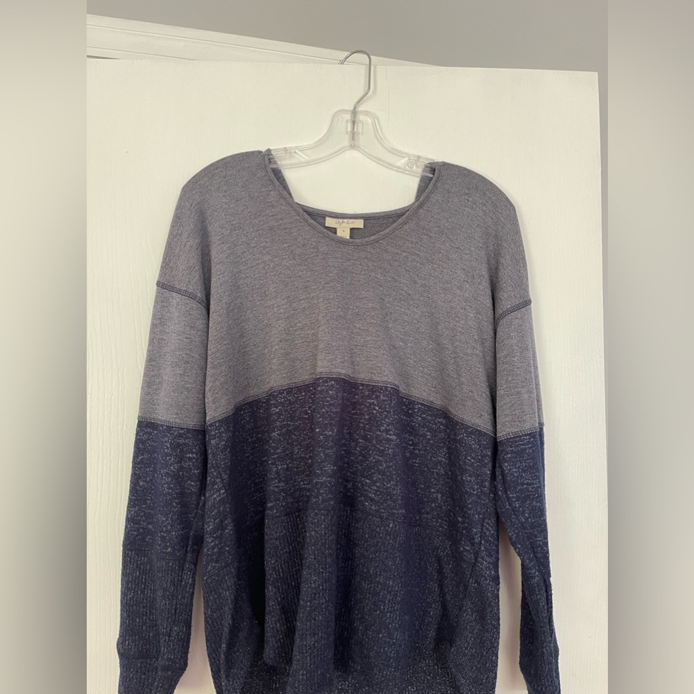 💙 STYLE & CO 💙 Hooded Long Sleeve Top